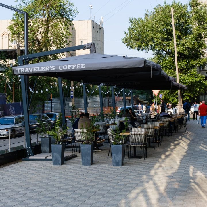 Уличные зонты для кафе в Алматы